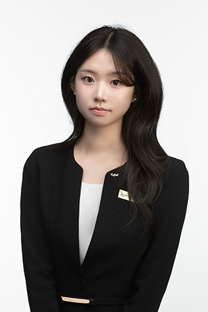 김수연증명사진