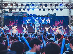 중앙대학교의 축제 중 대학응원단(HURRAH-C) 응원 모습-정면 사진