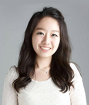 김시은 증명사진